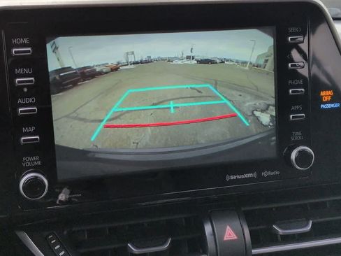 Used 2021 Toyota C-HR Limited image 28