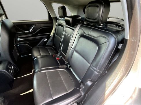 Used 2021 Lincoln Corsair AWD w/ Equipment Group 101A image 17