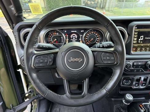 Used 2022 Jeep Wrangler Sport AWD/4WD image 21
