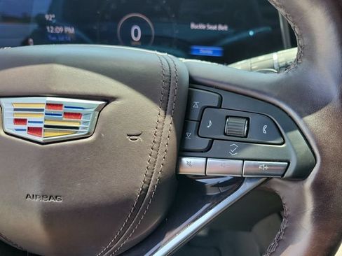 Certified 2022 Cadillac Escalade Premium Luxury Platinum AWD/4WD image 36