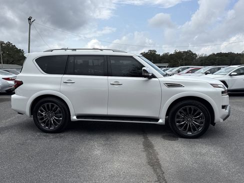 Used 2023 Nissan Armada Platinum w/ Captain's Chairs Package image 7