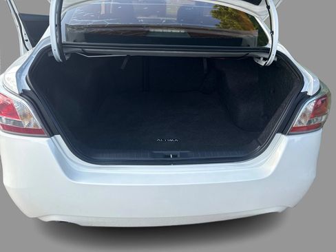 Used 2015 Nissan Altima 2.5 SV w/ Convenience Package FWD image 15