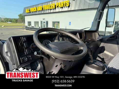 Used 2023 Chevrolet Low Cab Forward 5500XD RWD image 4