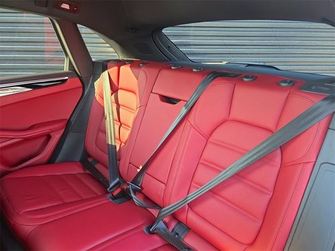 Certified 2023 Porsche Macan GTS image 15