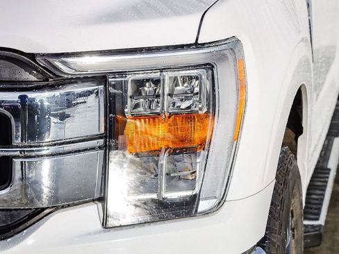 Used 2022 Ford F150 Lariat w/ Trailer Tow Package image 5