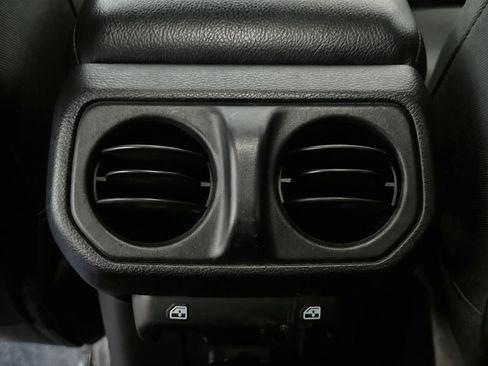 Used 2020 Jeep Wrangler Unlimited Rubicon AWD/4WD image 17