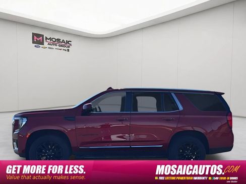 Used 2024 GMC Yukon SLT AWD/4WD image 6