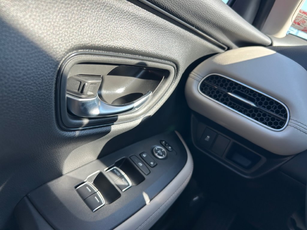 New 2027 Honda HR-V EX-L image 22