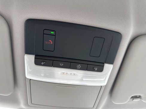 Used 2023 Mitsubishi Outlander SEL image 47