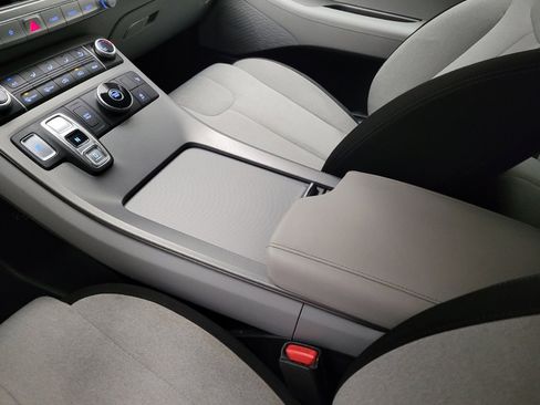 Used 2021 Hyundai Palisade SE w/ Cargo Package image 26