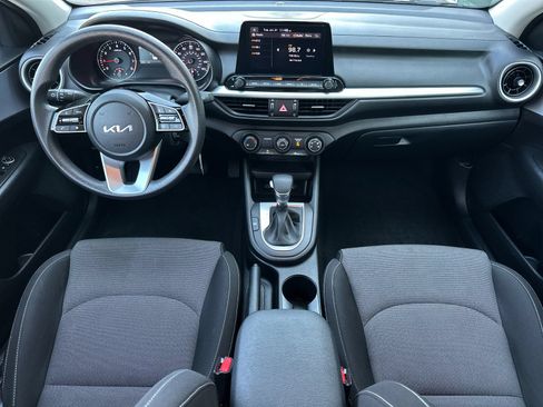 Used 2024 Kia Forte LXS w/ LXS Technology Package FWD image 12