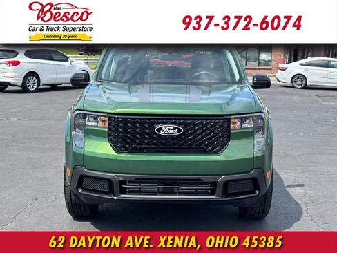 Used 2025 Ford Maverick XLT image 2