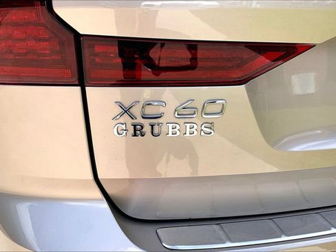 Used 2026 Volvo XC60 B5 Plus AWD/4WD image 43