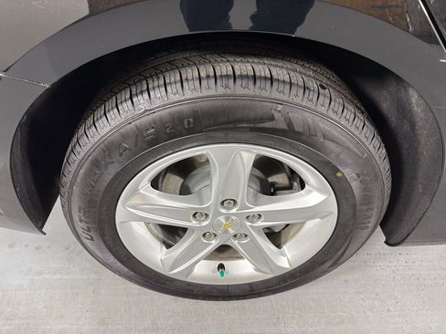 Used 2023 Chevrolet Malibu LT image 12