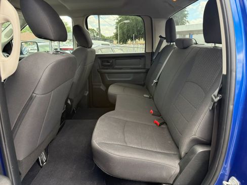 Used 2018 RAM 1500 Express w/ Express Value Package RWD image 12
