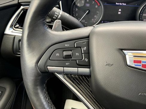 Used 2022 Cadillac XT6 Sport w/ Technology Package image 18