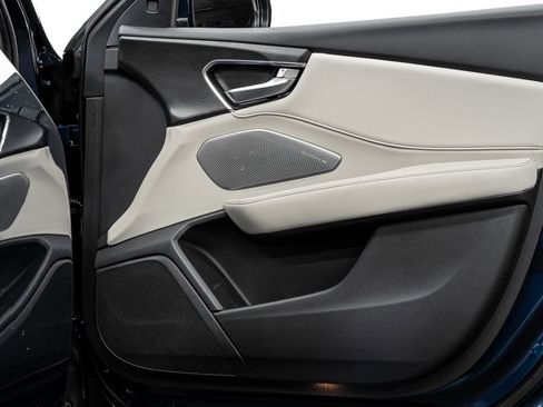 Certified 2025 Acura RDX SH-AWD w/ Advance Package image 10