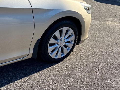 Used 2015 Honda Accord EX-L image 31