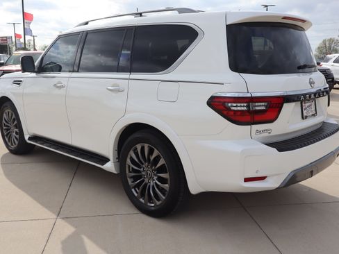 Used 2024 Nissan Armada Platinum w/ Cargo Package RWD image 8