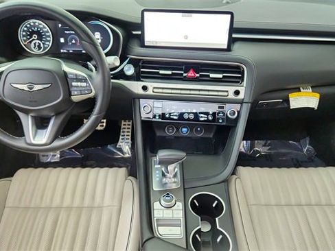 Used 2025 Genesis G70 2.5T w/ Sport Prestige Package image 35