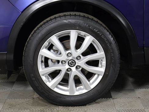 Used 2021 Nissan Rogue Sport S FWD image 17