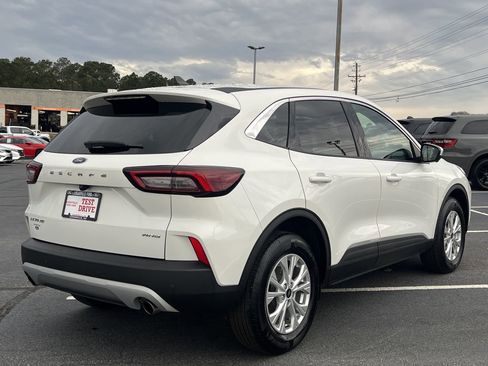 Certified 2023 Ford Escape Active w/ Tech Pack #2 image 3