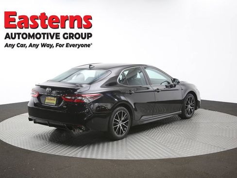Used 2024 Toyota Camry SE w/ Convenience Package FWD image 40