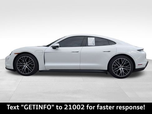 Used 2022 Porsche Taycan image 7
