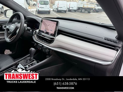 Used 2024 Jeep Compass Limited w/ Elite Group image 9