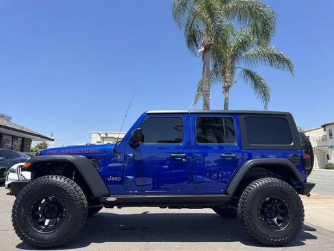 Used 2020 Jeep Wrangler Unlimited Rubicon w/ Dual Top Group AWD/4WD image 2