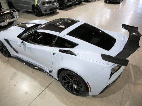 Used 2019 Chevrolet Corvette ZR1 image 25