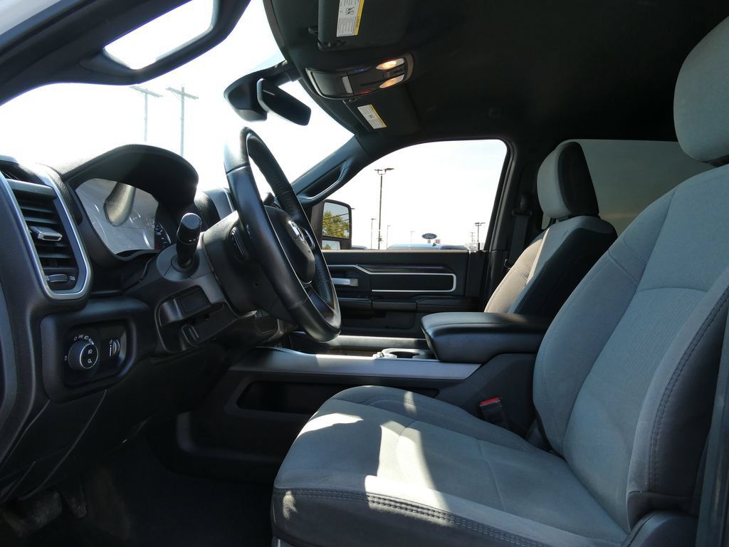 Used 2024 RAM 2500 Big Horn w/ Off Road Package AWD/4WD image 20