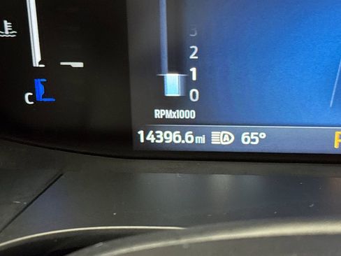 Used 2025 Ford Escape ST-Line image 26