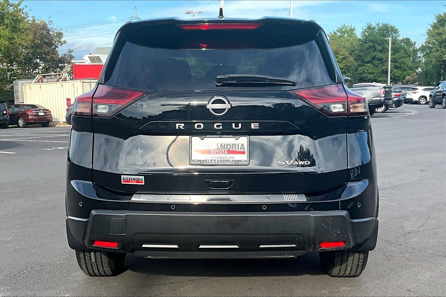 Used 2024 Nissan Rogue SV AWD/4WD image 4
