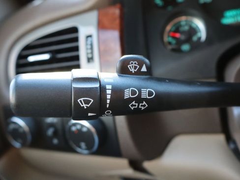 Used 2010 Chevrolet Silverado 2500 LTZ w/ Suspension Package, Off-Road image 32