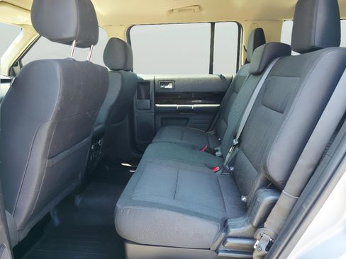 Used 2016 Ford Flex SEL w/ Equipment Group 201A AWD/4WD image 9