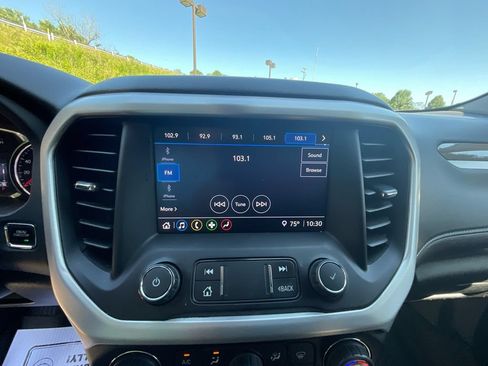 Used 2021 GMC Acadia SLE w/ Driver Convenience Package FWD image 17
