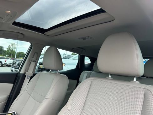 Used 2022 Nissan Rogue Sport SL w/ Premium Package FWD image 21