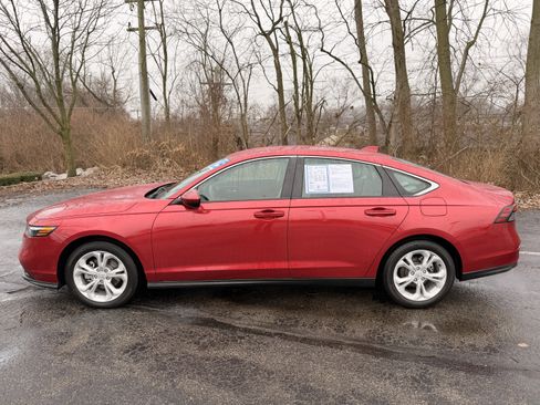 Certified 2025 Honda Accord LX image 6