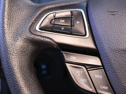 Used 2018 Ford Focus SE image 19