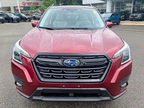 Certified 2023 Subaru Forester Premium AWD/4WD image 2
