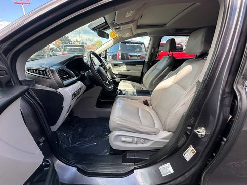 Used 2018 Honda Odyssey EX-L image 16