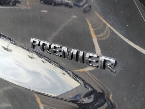 Used 2021 Chevrolet Blazer Premier w/ Driver Confidence II Package FWD image 7
