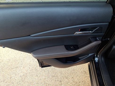 Used 2023 MAZDA CX-30 2.5 Turbo w/ Premium Package image 11