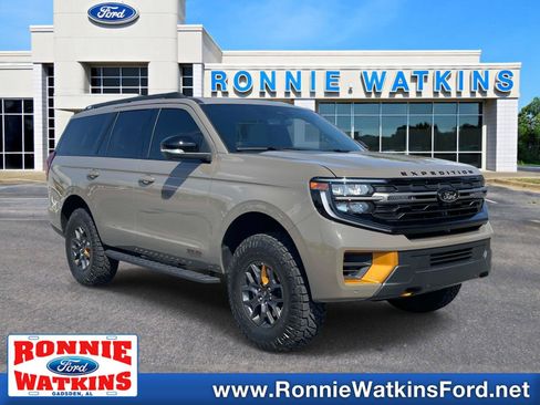 Used 2026 Ford Expedition Tremor AWD/4WD image 1