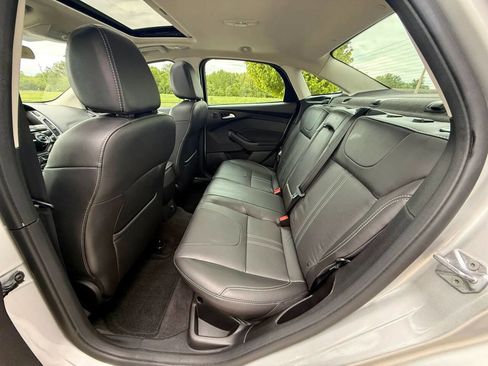 Used 2014 Ford Focus Titanium FWD image 10