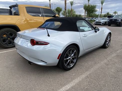 Used 2016 MAZDA MX-5 Miata Grand Touring RWD image 4