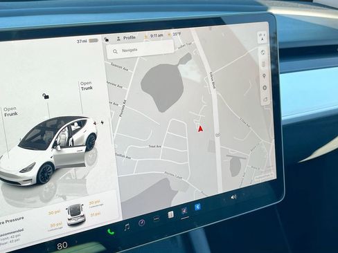 Used 2023 Tesla Model Y Long Range image 12