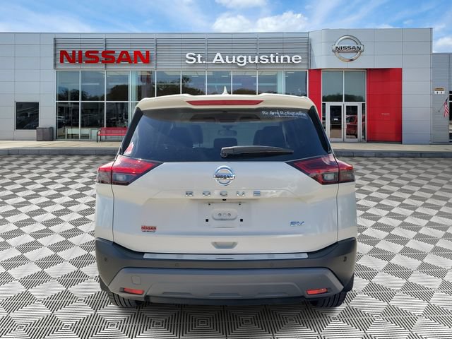 Certified 2021 Nissan Rogue SV FWD image 3