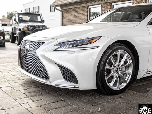 Used 2020 Lexus LS 500h AWD image 5